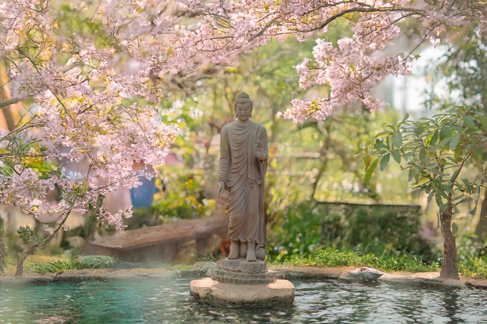 Đức Phật dạy đời là bể khổ 