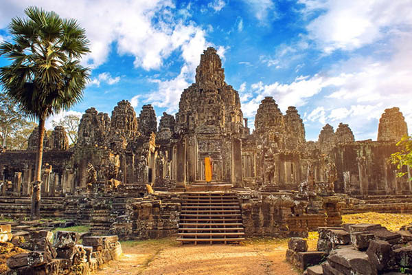 Cận cảnh vẻ lung linh các kiến trúc đền chùa độc đáo nhất thế giới