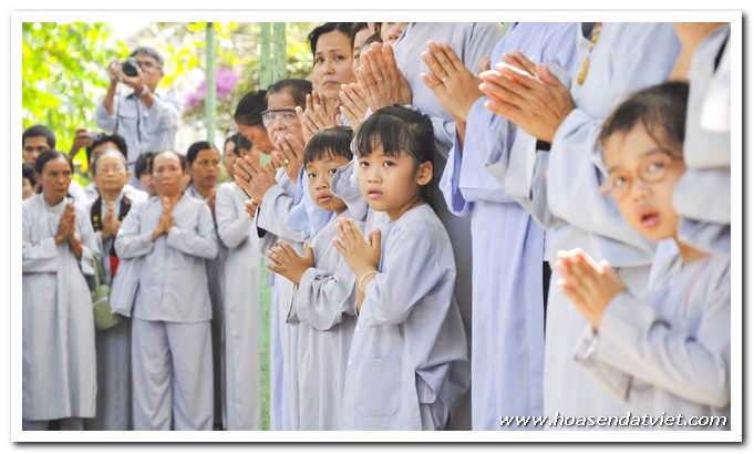 Phương pháp dạy Phật pháp cho trẻ em